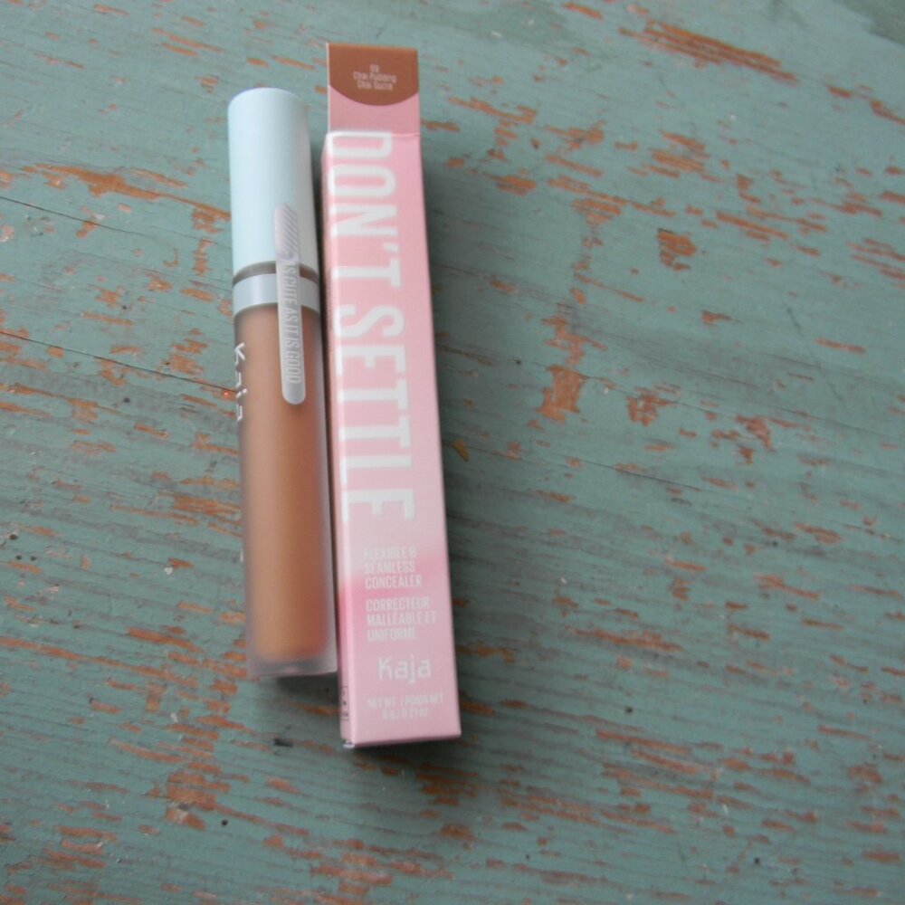 NEW SEALED KAJA DON'T SETTLE FLEXIBLE SEAMLESS CONCEALER 09 CHAI PUDDING